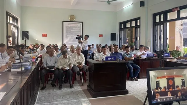 Xét xử vụ lập mồ mả giả để chiếm đoạt tiền đền bù
