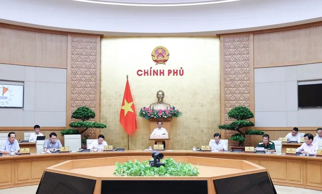 Chính phủ xem xét 8 nội dung, dự án luật