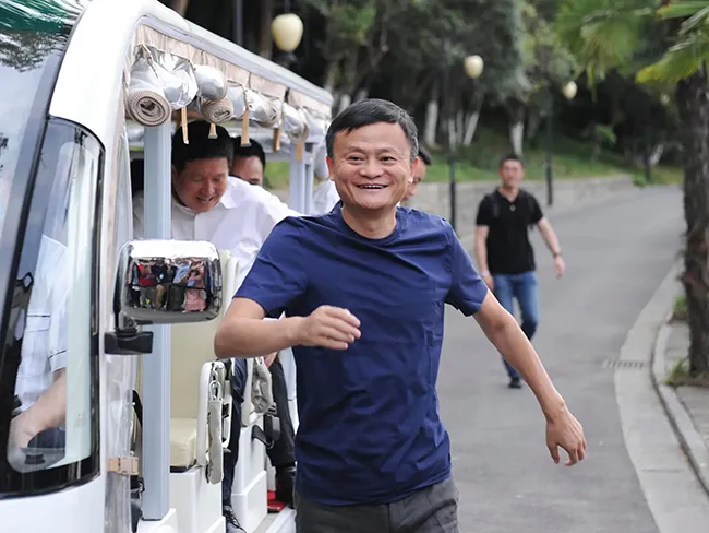 Từng là ông trùm công nghệ, Jack Ma giờ đây đã chuyển sang làm nông nghiệp