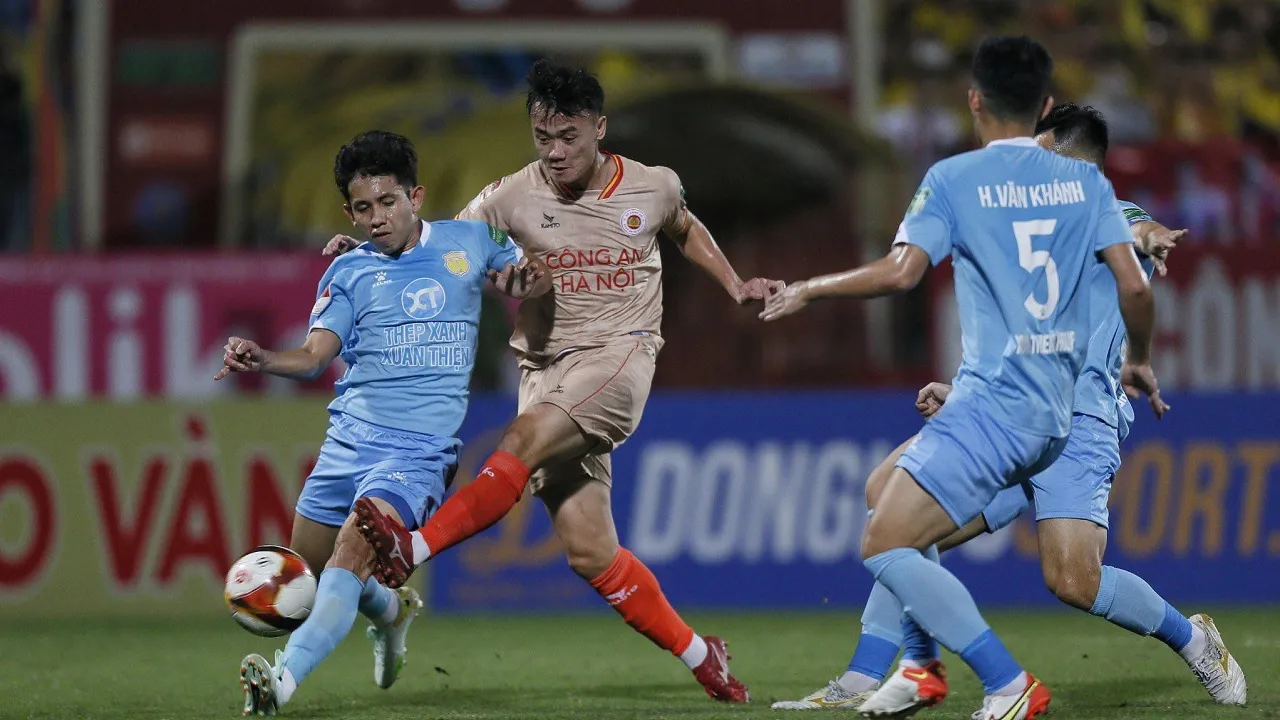Link xem trực tiếp Nam Định vs Công An Hà Nội (V-League 2023 vòng 3 giai đoạn 2, 18h00 ngày 02/08)