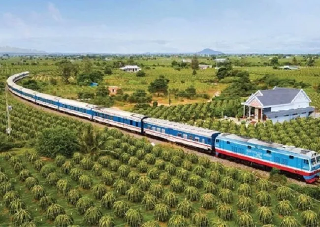 Đường sắt chạy thêm tàu TPHCM - Quy Nhơn dịp 2/9