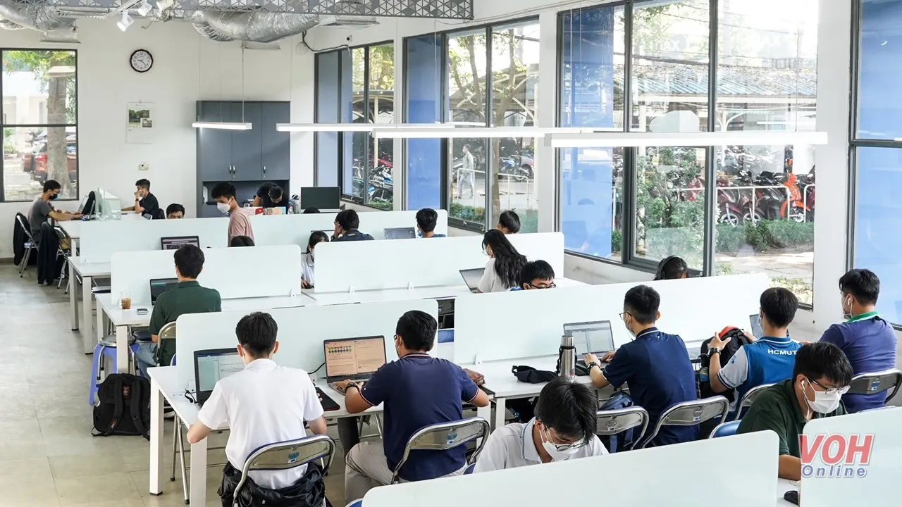 Những nguồn thu của trường đại học ngoài học phí