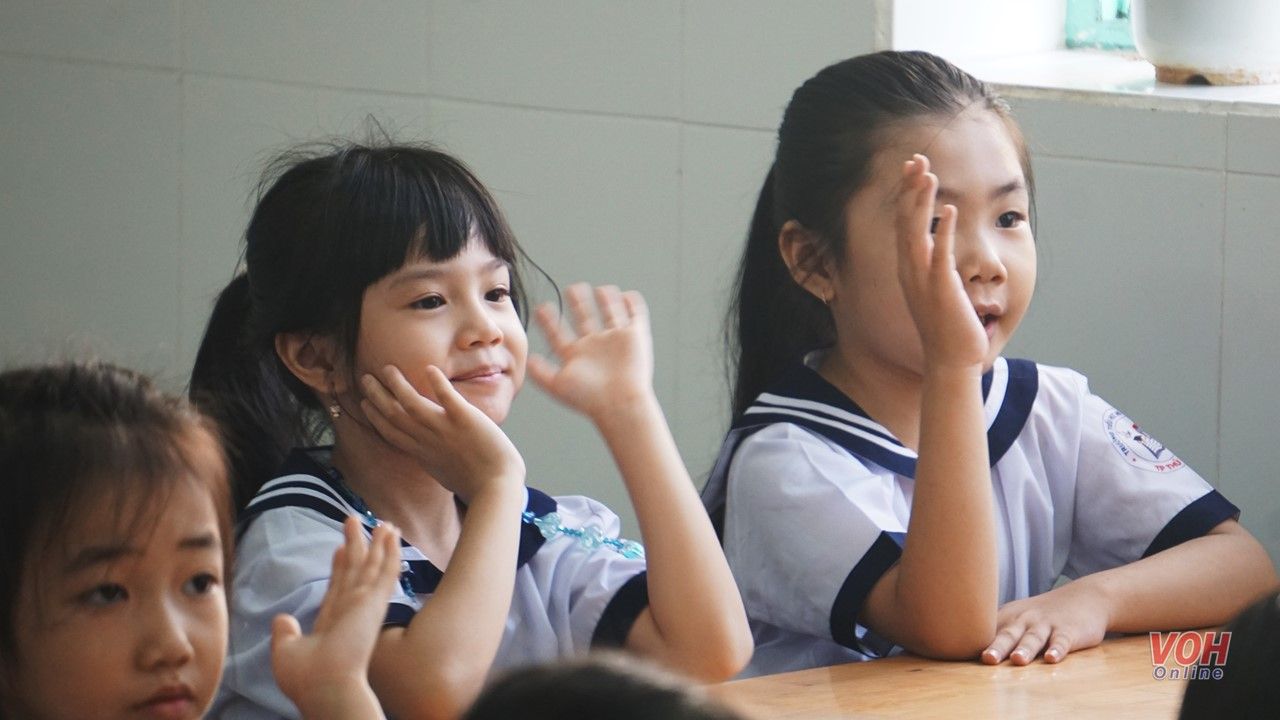TPHCM yêu cầu các trường không đổi mẫu đồng phục, không bắt học sinh may đồng phục mới
