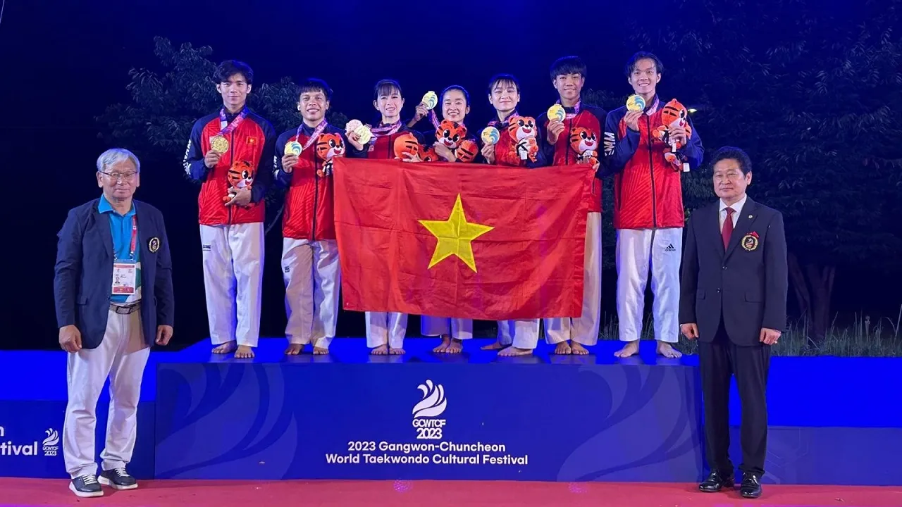 Tuyển quyền taekwondo Việt Nam giành tấm HCV đồng đội thế giới 2023