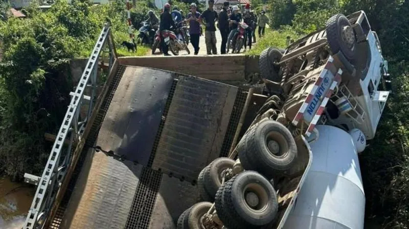 Cầu Tà Năng 2 lại bị sập