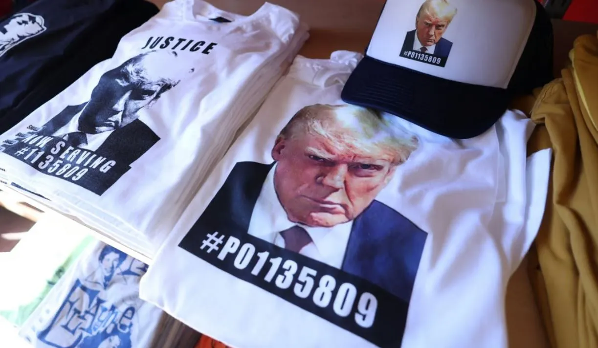 Ông Trump được thêm 7,1 triệu USD sau khi trình diện nhà tù