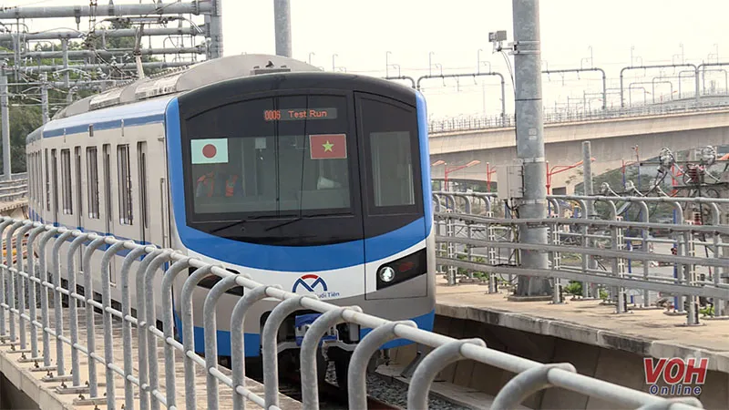 Lần đầu Metro số 1 chạy thử toàn tuyến Bến Thành - Suối Tiên