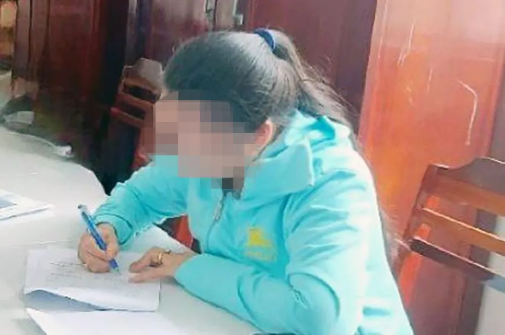 Xử phạt người phụ nữ livestream vu khống công an
