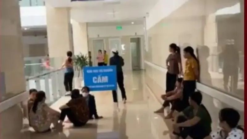 Một bé song sinh tử vong, một bé nguy kịch sau khi tiêm vaccine viêm gan B