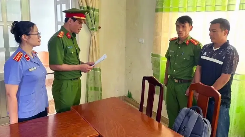 Lập công ty ma, xuất khống hóa đơn trị giá hơn 217 tỷ đồng