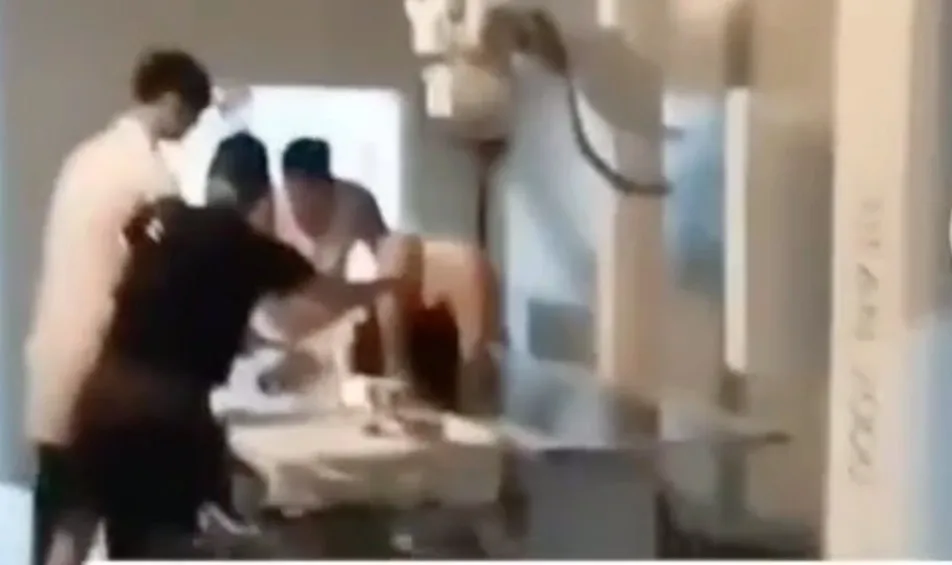 Đang xác minh vụ việc nhân viên Bệnh viện Việt Đức bị tố sàm sỡ nữ bệnh nhân 16 tuổi