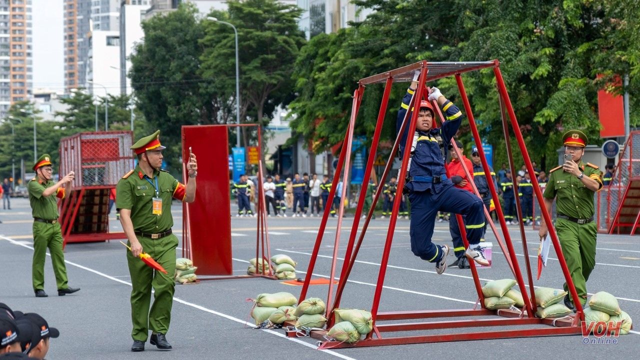 Công an TPHCM giành giải Nhất Hội thi nghiệp vụ cứu nạn, cứu hộ toàn quốc năm 2023