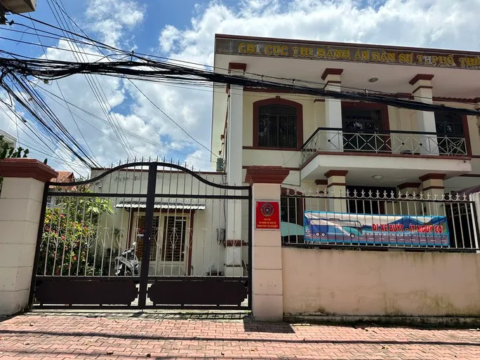 Bắt tạm giam Phó Chi cục trưởng Chi cục Thi hành án dân sự TP.Thủ Dầu Một