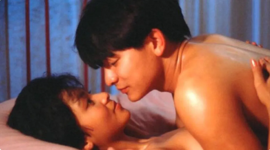 Từng đóng cảnh nóng với Lưu Đức Hoa, diễn viên Tiêu Hồng Mai giờ tóc đã bạc trắng