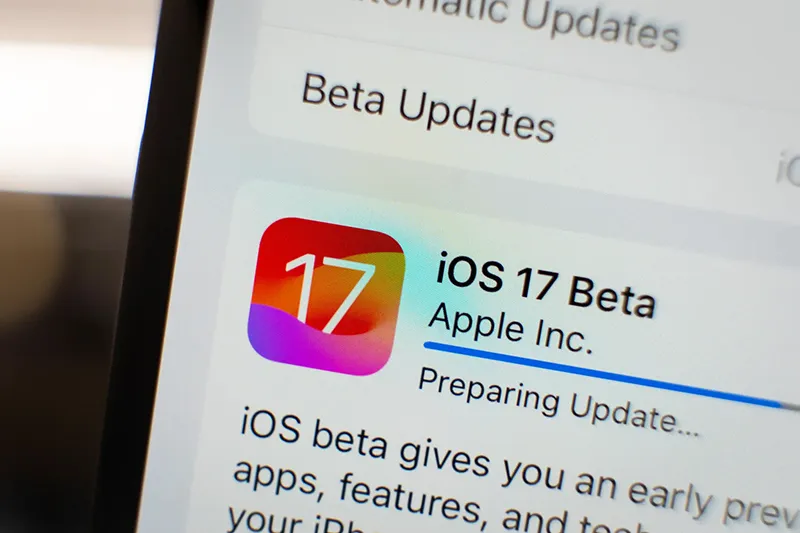 iOS 17 khiến điện thoại người dùng cạn kiệt pin