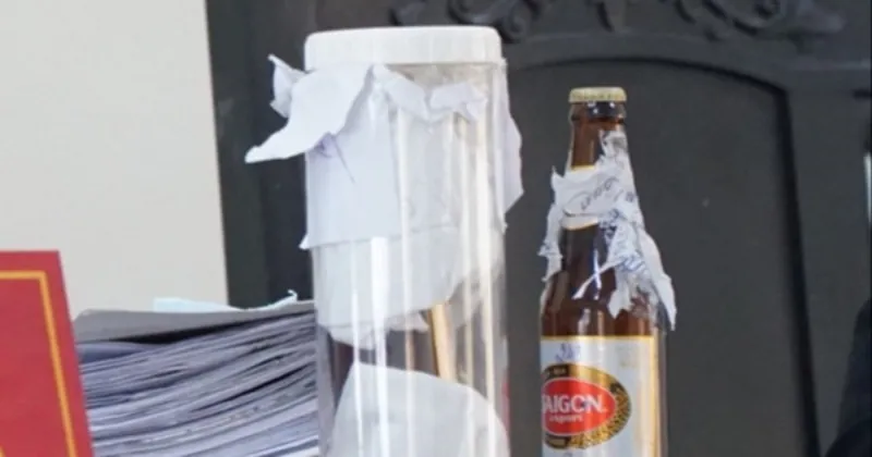 Diễn biến mới nhất vụ kiện chai bia còn 1/2 nước