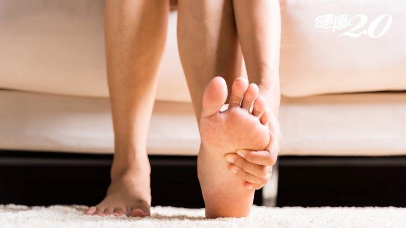 Tê tay chân có đồng nghĩa với lưu thông máu kém?