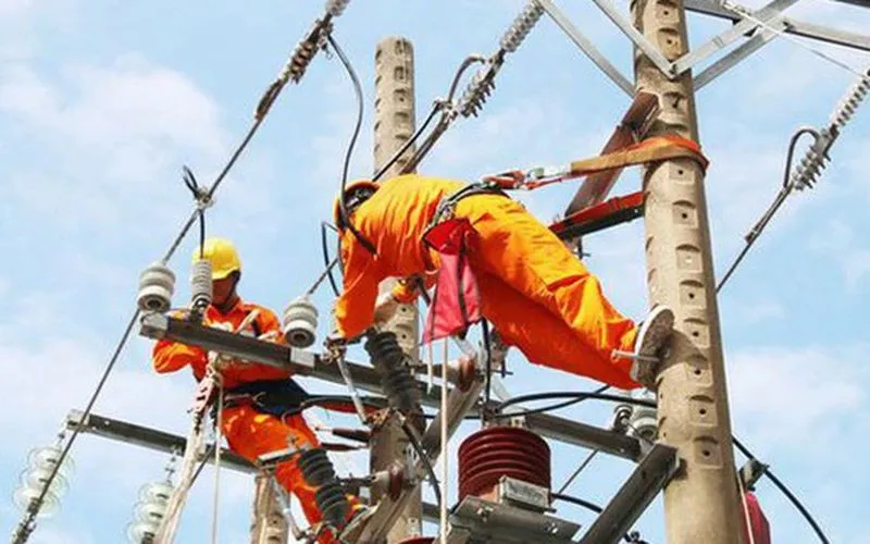 Điểm tin sáng 1/10: Đảm bảo cung ứng điện cuối năm | Giả mạo tài khoản lãnh đạo tỉnh chiếm đoạt tài sản