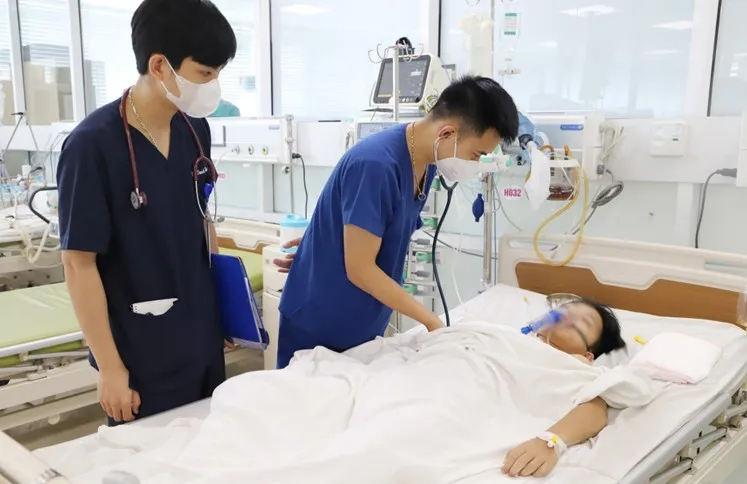 12 ngày chạy đua cứu bé trai 12 tuổi nguy kịch vì mắc viêm cơ tim cấp do virus