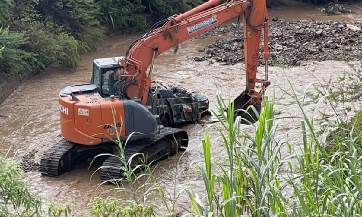 Nhóm du khách bị cuốn trôi do lũ quét, một người chết