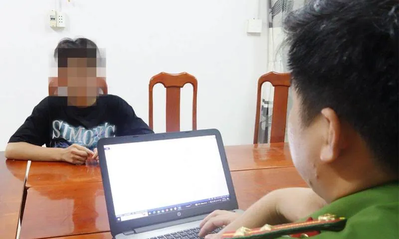 Thiếu niên 14 tuổi đâm chết người