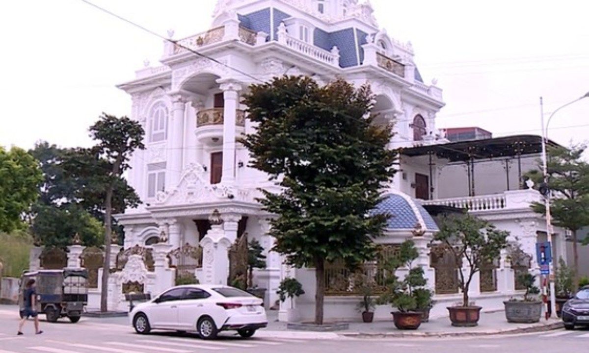 Triệt phá điểm bay lắc tại biệt thự khủng ở Bắc Ninh