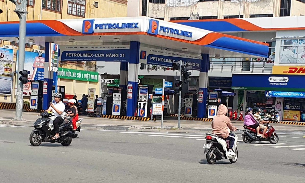 Đề xuất điều chỉnh giá xăng dầu vào thứ năm hàng tuần