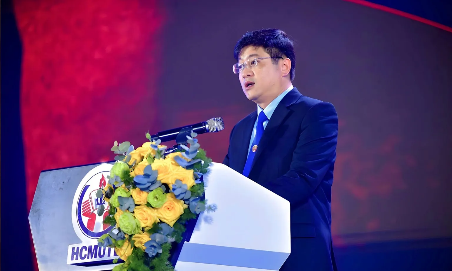PGS.TS Lê Hiếu Giang là quyền hiệu trưởng Trường Đại học Sư phạm Kỹ thuật TPHCM