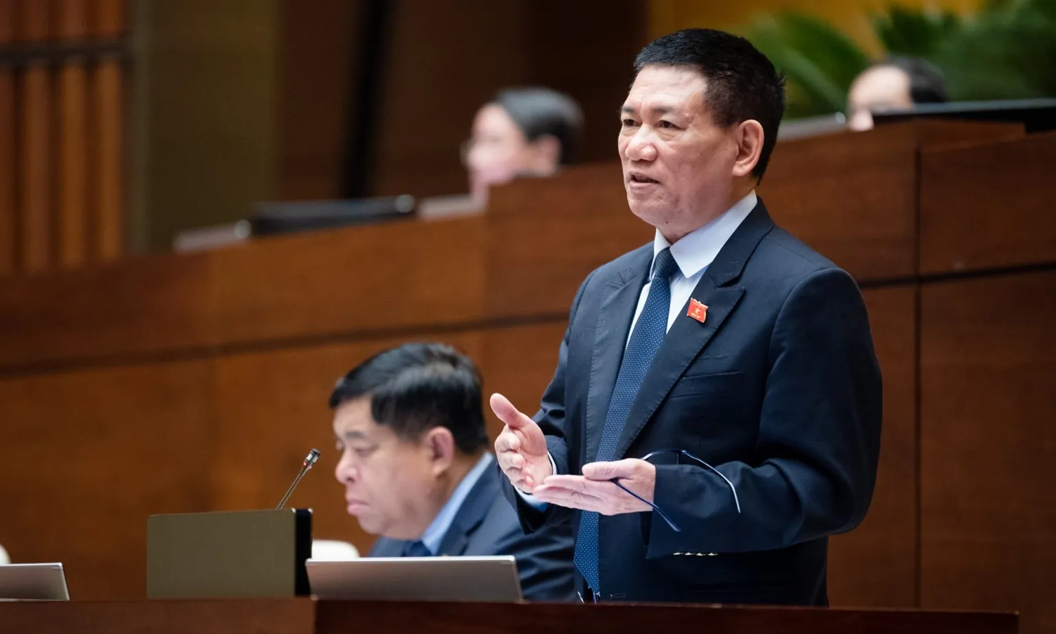 Dự kiến năm 2023 sẽ giảm khoảng 200.000 tỷ tiền thuế