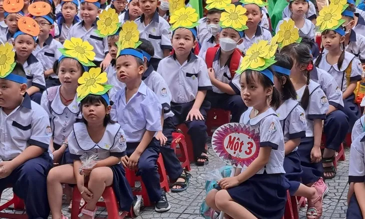 Học sinh tiểu học tư thục có thể được hỗ trợ lên đến 300.000 đồng/tháng