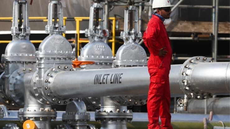 Giá xăng dầu hôm nay 11/11/2023: Xăng dầu có thể đồng loạt giảm vào ngày 13/11