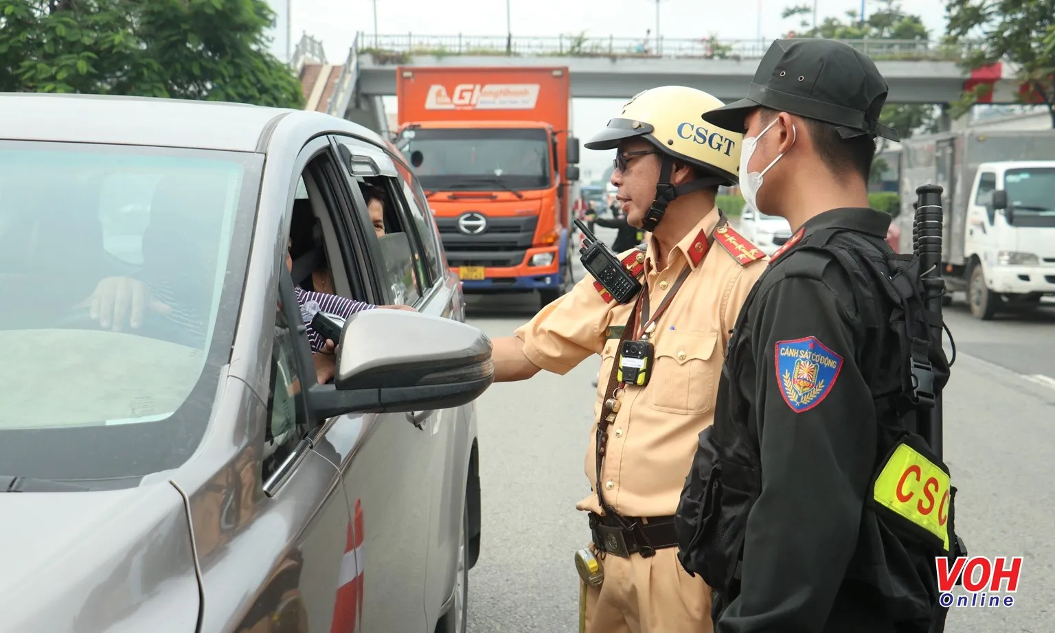 TPHCM: Ra quân xử lý vi phạm giao thông trên Quốc lộ 1 từ 15 – 30/11