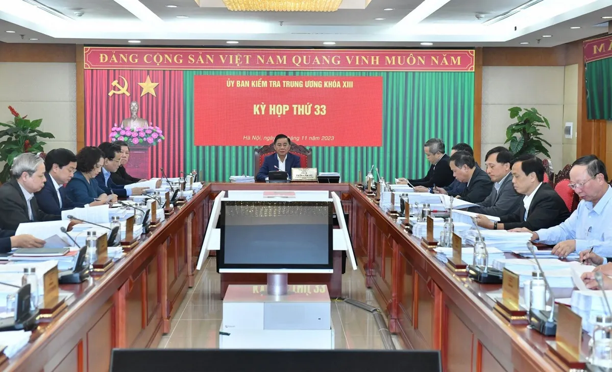 Cách tất cả chức vụ trong Đảng của Cục trưởng Cục Thi hành án dân sự Cần Thơ Nguyễn Viết Xuân