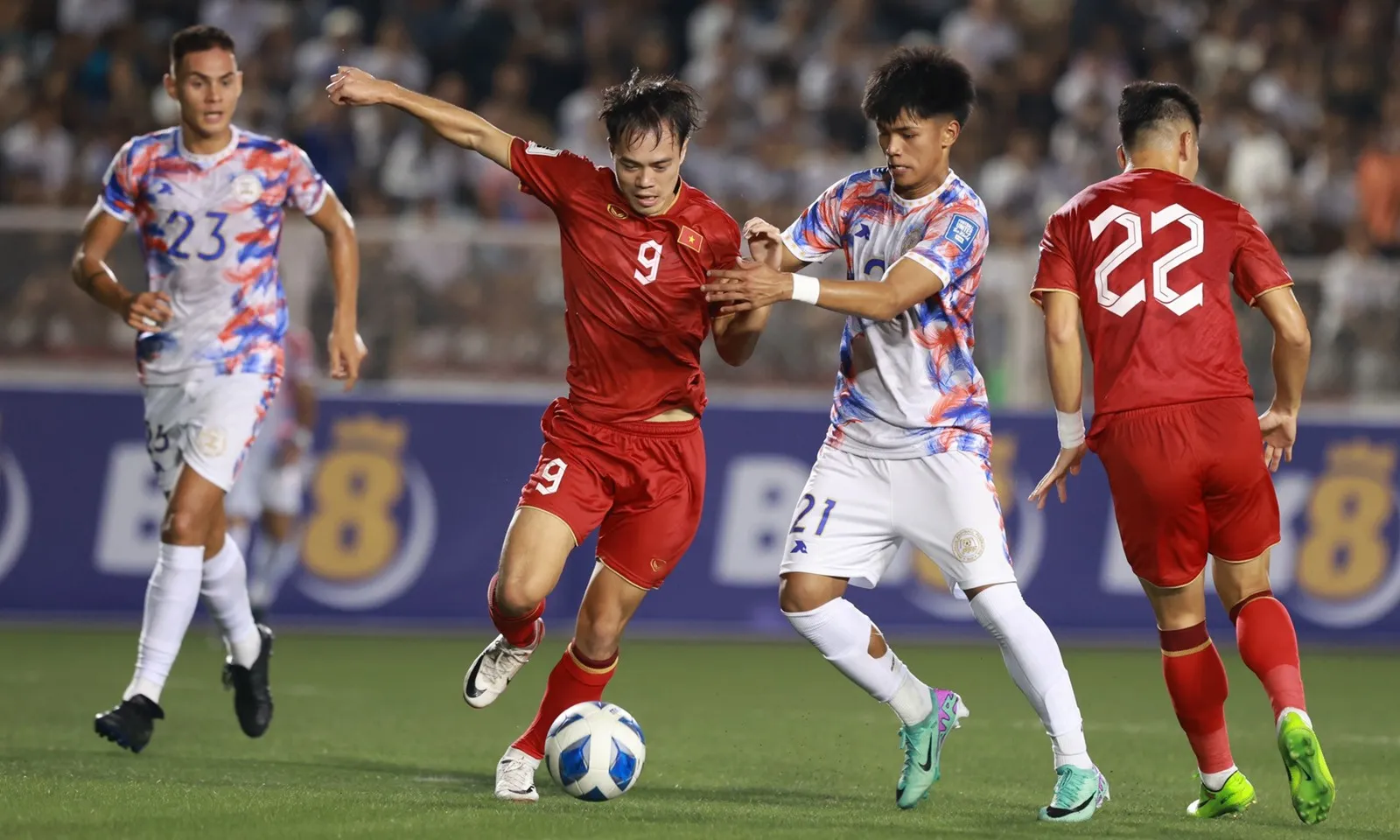 Kết quả tuyển Philippines 0-2 tuyển Việt Nam: Chiến thắng khó nhọc của thầy trò HLV Philippe Troussier