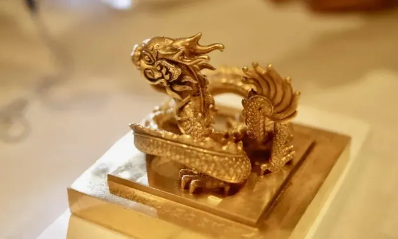 Chuyển giao ấn vàng “Hoàng đế chi bảo” từ Pháp về Việt Nam
