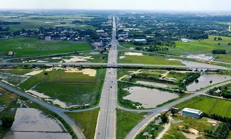 Khởi công đường Hồ Chí Minh đoạn Chơn Thành - Đức Hòa