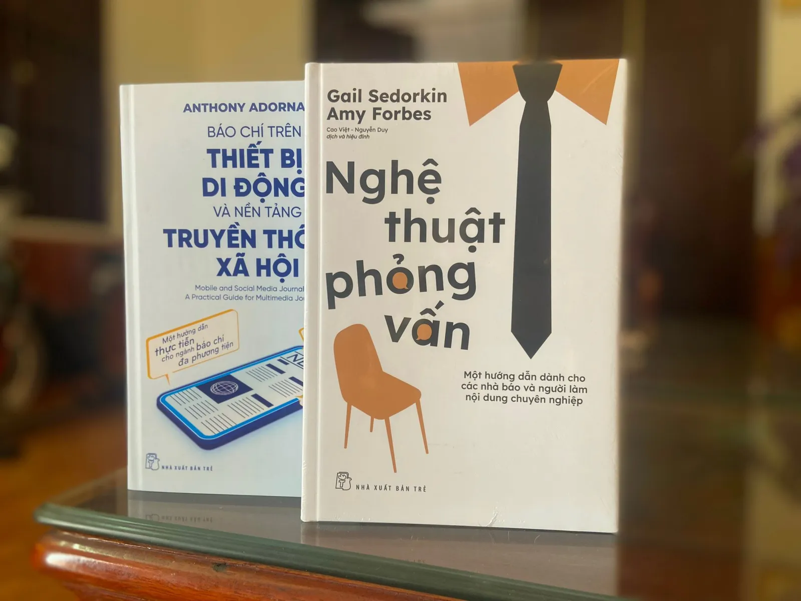 Ra mắt hai cuốn sách: Báo chí trên thiết bị Di động và nền tảng Truyền thông Xã hội; Nghệ thuật phỏng vấn
