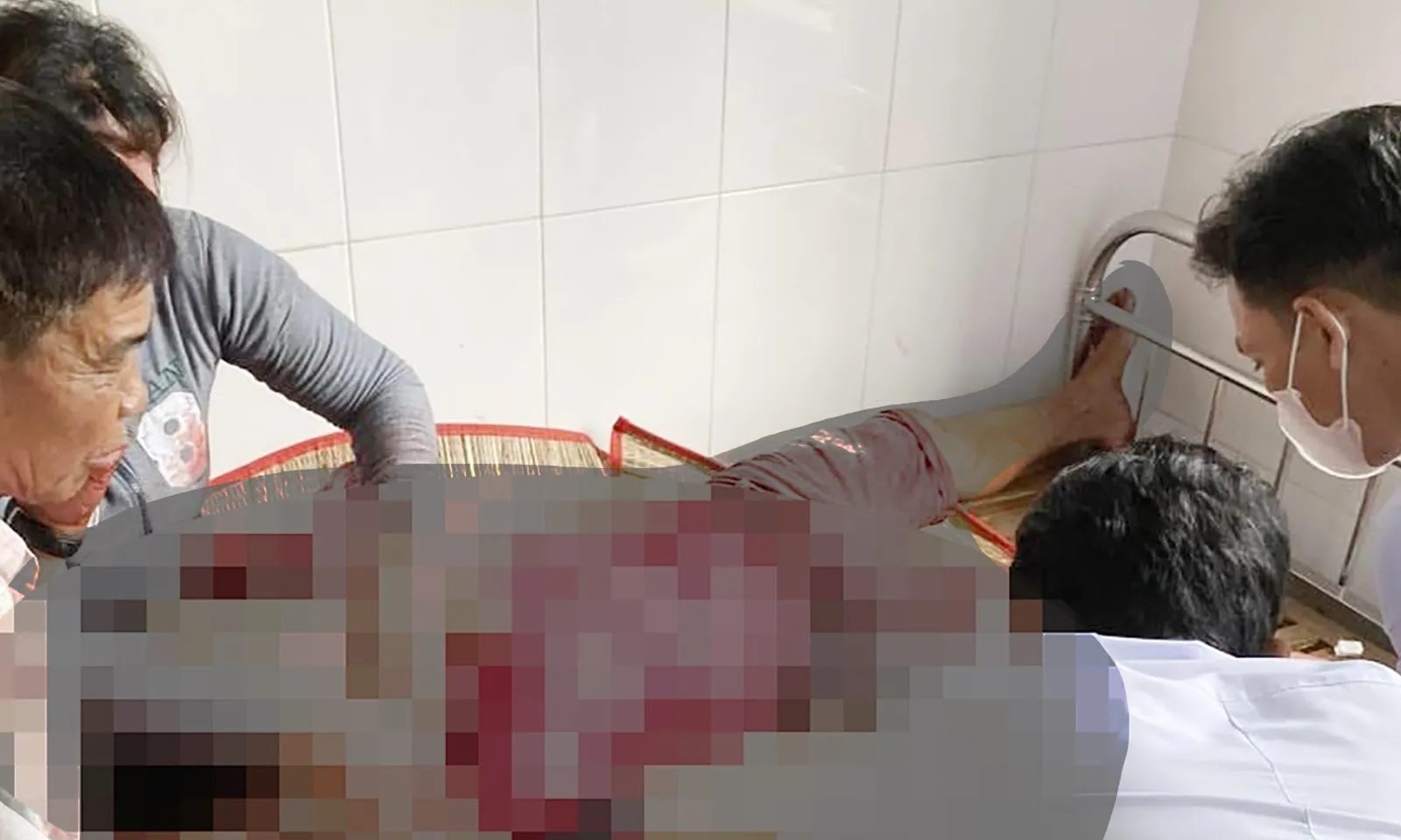 Người đàn ông ở Cà Mau bị chém tử vong khi đang ngồi cân cua giữa ban ngày