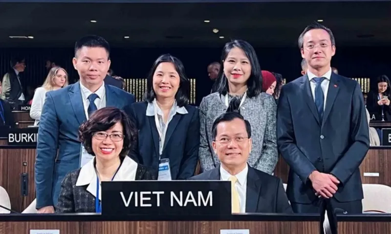 Việt Nam là thành viên Ủy ban Di sản Thế giới