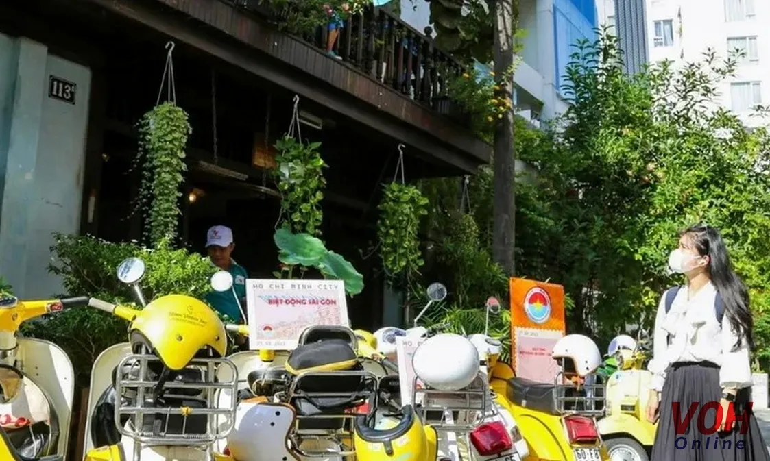 Giới trẻ và xu hướng học lịch sử qua những chuyến đi