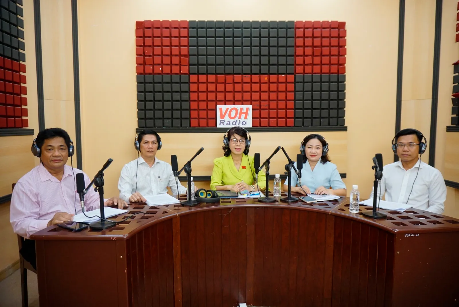 [Livestream] Đảm bảo cơ chế, chính sách đặc thù đi vào cuộc sống nhằm phục vụ người dân và doanh nghiệp
