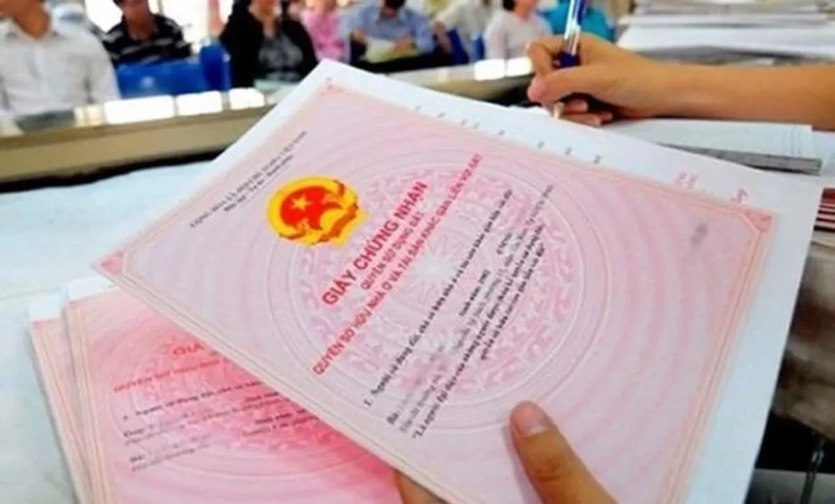 TPHCM: Hơn 20.000 căn nhà được cấp sổ hồng
