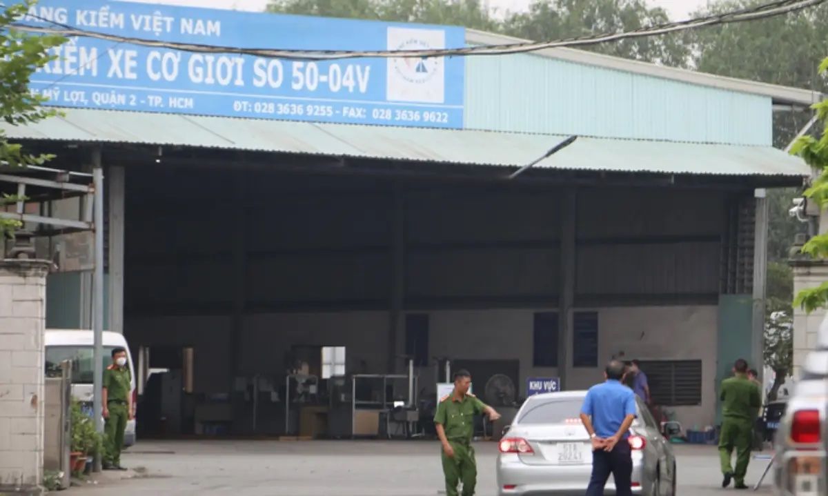Bắt tạm giam giám đốc, phó giám đốc TTĐK 50-04V ở Thủ Đức