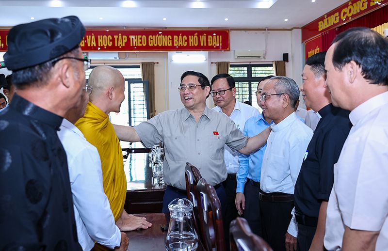 Thủ tướng Phạm Minh Chính tiếp xúc cử tri huyện Vĩnh Thạnh, Cần Thơ