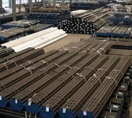 Giá sắt thép xây dựng hôm nay 12/12/2023: Tiếp tục giảm