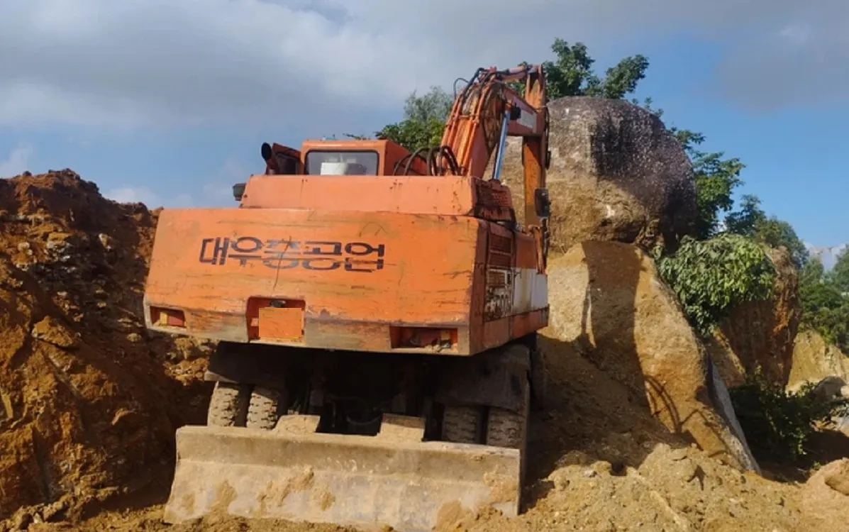 Quảng Ngãi: Làm rõ hành vi khai thác, vận chuyển khoáng sản trái luật