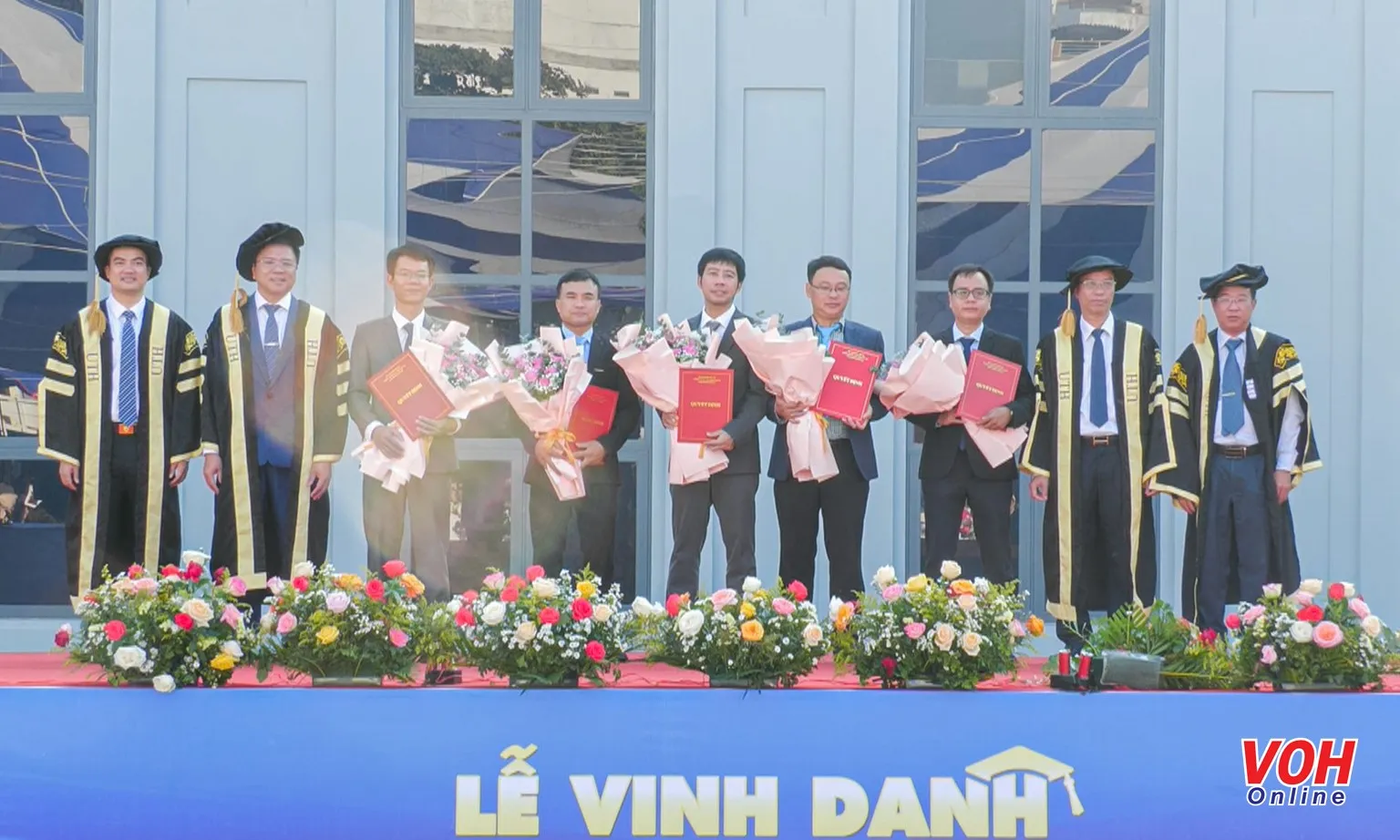 Trường Đại học Giao thông Vận tải TPHCM trao quyết định bổ nhiệm 5 tân Phó giáo sư năm 2023