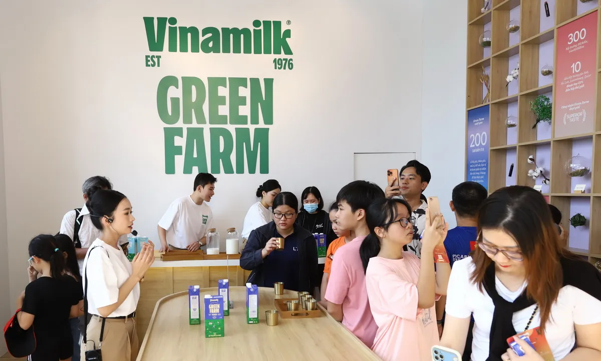 Vinamilk gây ấn tượng với màn ra mắt sữa tươi Green Farm hội tụ công nghệ đột phá