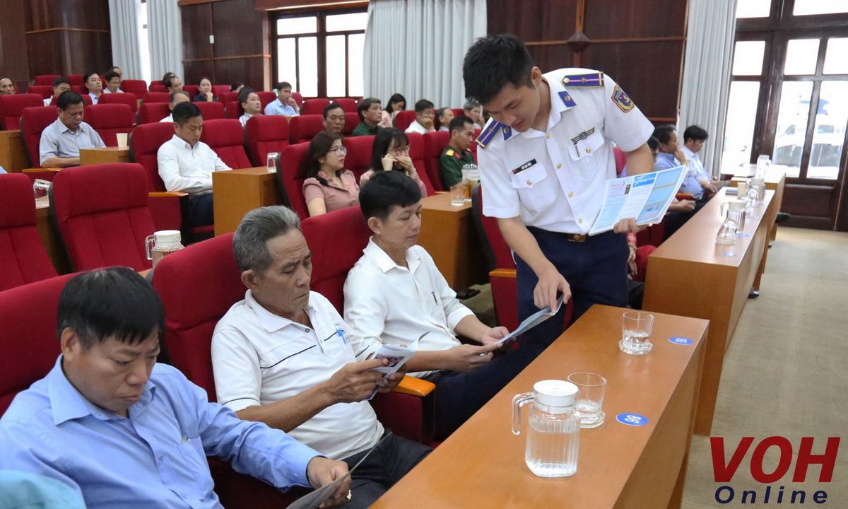 Bộ Tư lệnh Vùng Cảnh sát 3 đẩy mạnh công tác tuyên truyền biển, đảo