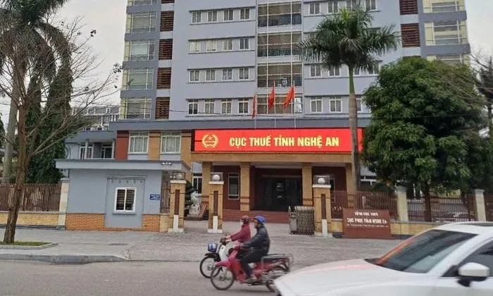 Vì sao nhiều lãnh đạo công ty tại Nghệ An bị tạm hoãn xuất cảnh?